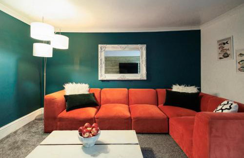 The Farmhouse with two hot tubs - Foto 49