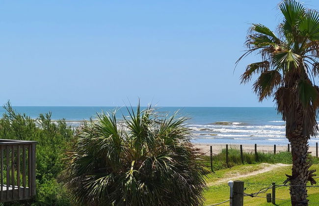 2nd Row Beach Home Ocean Views Old School Vibes - 1 min Walk to Sunny Beach - Foto 58