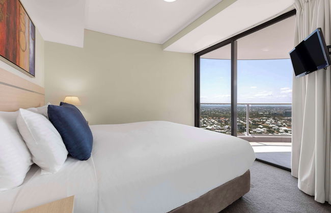 Oaks Brisbane Aurora Suites - Photo 28