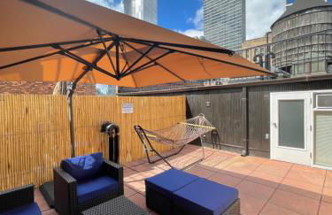 Hotel and the City, Rooftop City View - Foto 20