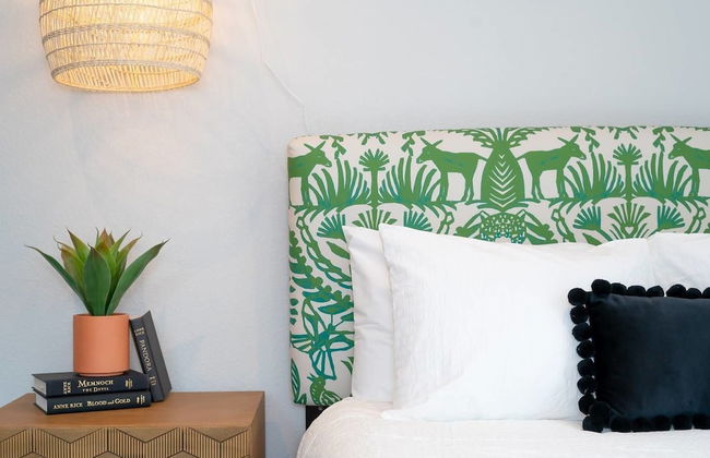 Frida's Abode Walk to the Stadium Rooftop View - Photo 4