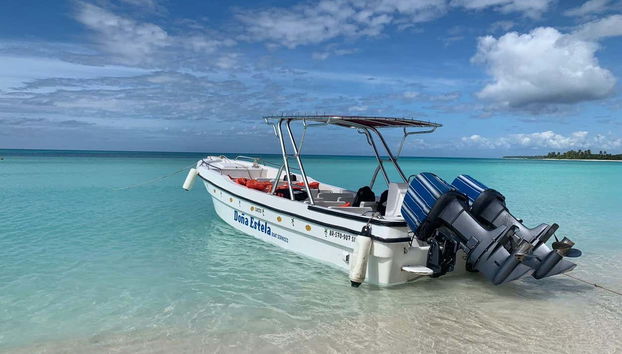 Private Boat to a Natural Pool - Photo 2, Immerse yourself in paradise