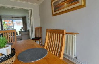 Generous 3 bed in the heart of the village - Foto 9