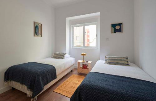 Spacious & Light-Filled 4BR Apartment By TimeColer - Foto 7