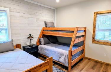 Relax & Recharge in Cozy Pinetop 2BR Retreat - Foto 12