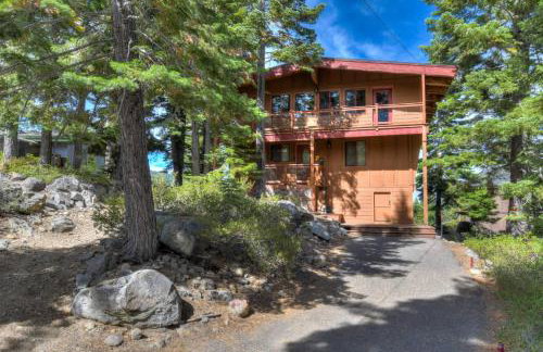 Chamberland Getaway Lake Views with Deck - Foto 45