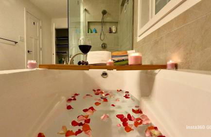 Perfect Family Getaway! Steps from Attractions - Foto 8