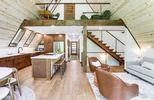 1 Mi to Resort Beach Alpine Lake A-Frame! - Foto 5