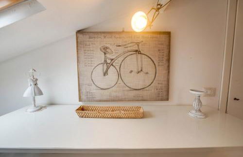 049 - Attico ELEGANTE, 10 minuti a piedi da MARE e SPIAGGIA - POSTO AUTO PRIVATO GRATIS - Foto 30