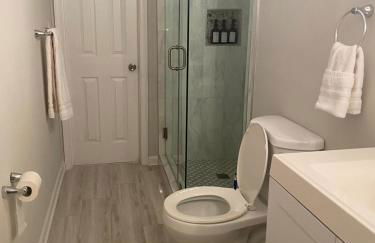 Cozy 2BR suite w Sauna - Foto 10