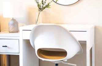 3 Bedroom House-Free Parking-by Holiday Homes - Foto 4