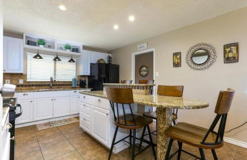 Home near Sea World & Lackland - Foto 7