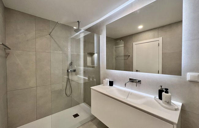 Quarteira Stylish With Pool by Homing - Foto 13