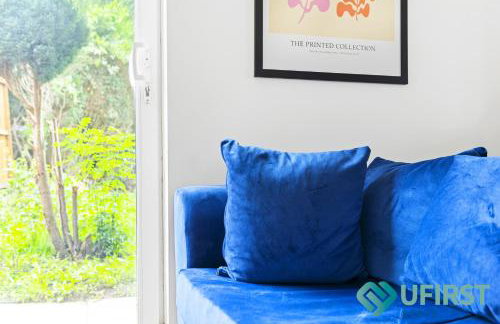 Ideal 4BR Home - Near City Hospital, Sherwood, Clinton Market, QMC & City Centre - Sleeps 8 - Foto 19