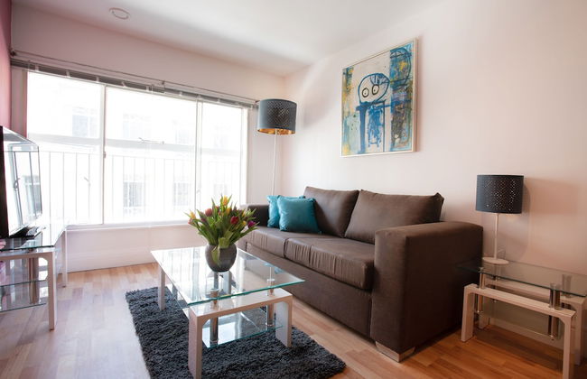 Rest & Recharge Regents CT 2bed Sleeps 7 - Foto 13