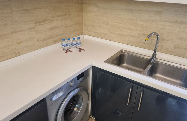 Charming Amman Apartment With Central Air-con & Street Parking - Foto 15