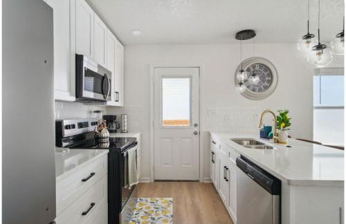 Your Amazing 3BR2BA Downtown Delight - Foto 10