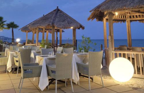 La Dolce Vita Apartments - Beachfront - Photo 25