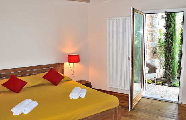 Villa il Cerro With Lake View - Photo 4