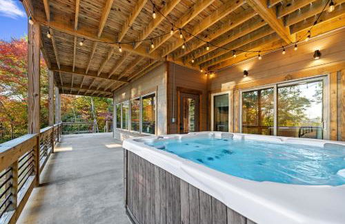 Honeysuckle Chalet - Luxe Mountain Chalet - Hot Tub, Wi-Fi, Pool Table, Party Deck, Fire Pit - 15 mins to Blue Ridge! - Foto 63