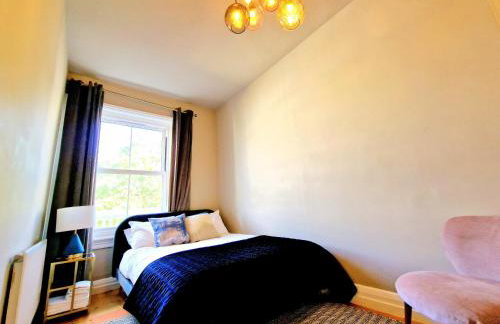 Gorgeous Hyde Park Home with Lift-Elevator Access & Nice View - Foto 4