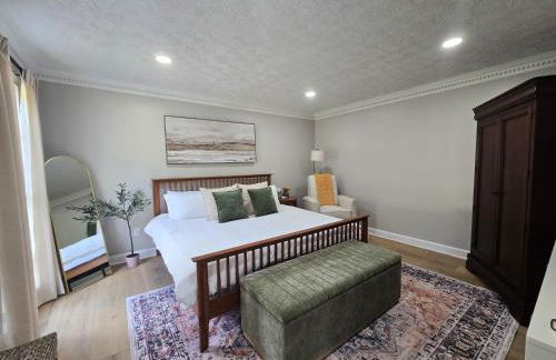 Cozy 5BR Family Retreat Firepit Games Patio - Foto 5