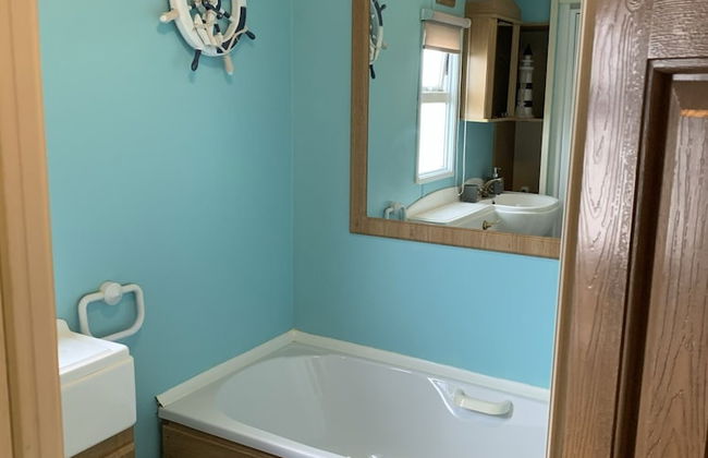 Remarkable 2-bed Caravan in Ingoldmells - Foto 16
