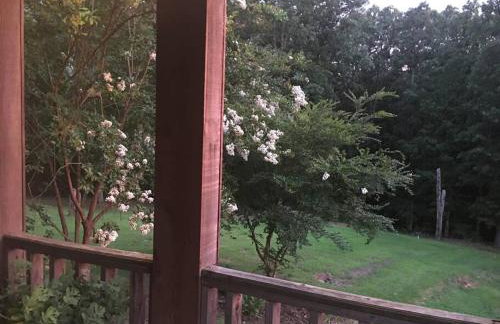 Oxford Chalet Getaway with Lake/Beach Access - Foto 37