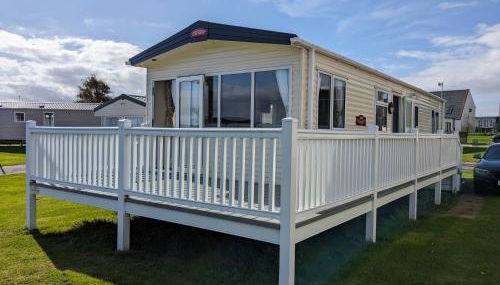 Beautiful Pet Friendly Southerness Caravan With Sea View & Decking Area - Foto 3