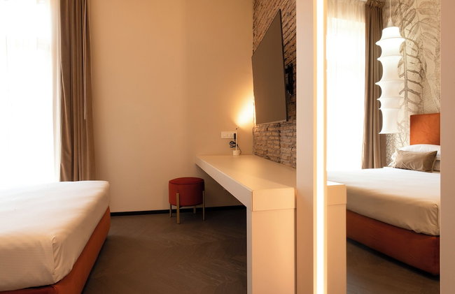 Colonna Collection - Photo 14