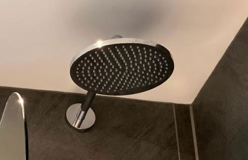 River Vista Retreat - Luxury duplex Apt - Views - Parking - Cycle storage - Spa access option - Foto 43