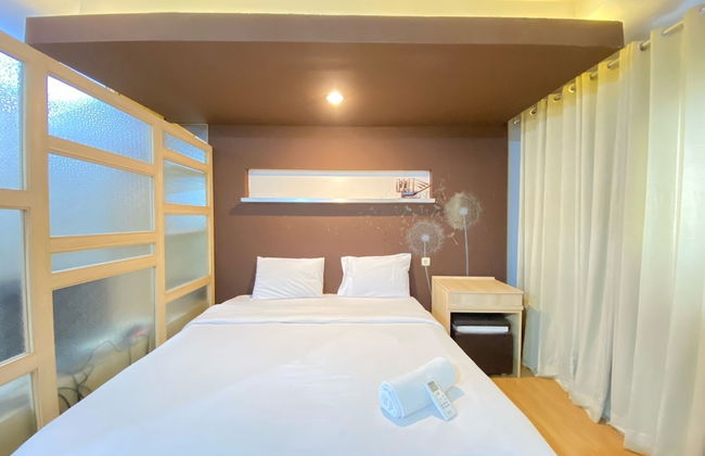 Spacious Studio Room At Gateway Ahmad Yani Cicadas Apartment - Photo 1