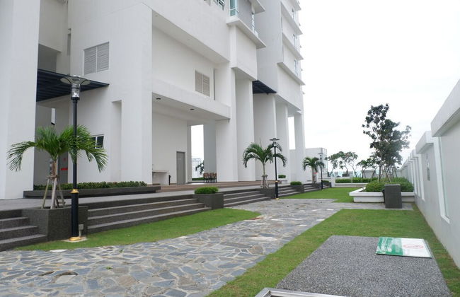 Pinnacle Tower - Photo 31