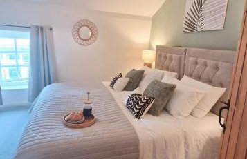 Historic 1629 May Cottage with Hot Tub - Photo 21