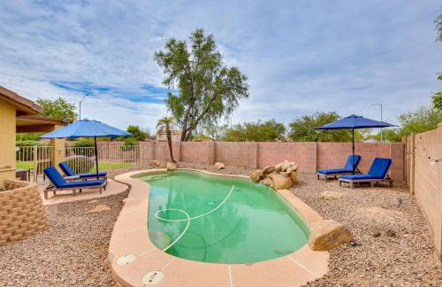 Spacious and Fenced Yard Pet-Friendly Surprise Home - Foto 30