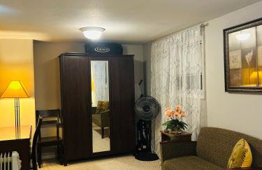 Emerald City Studio Suite - Photo 17