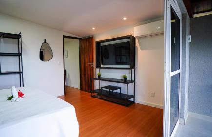 Flat Térreo com Piscina e Jardim Tropical - Foto 6