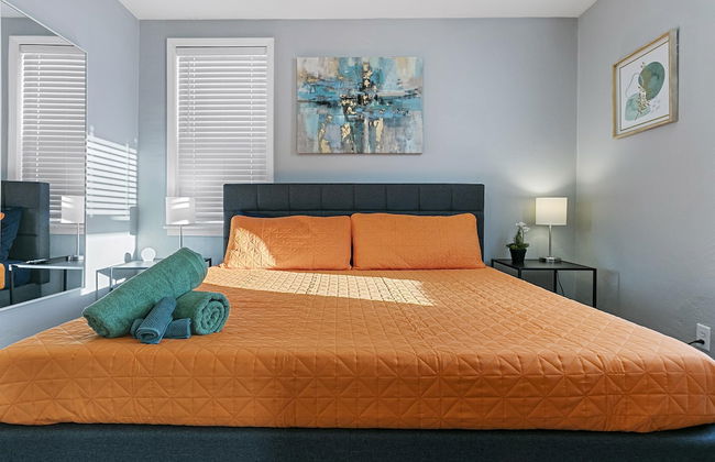 The Waterfront - Waterslide Game Room Sleeps 26 - Foto 43