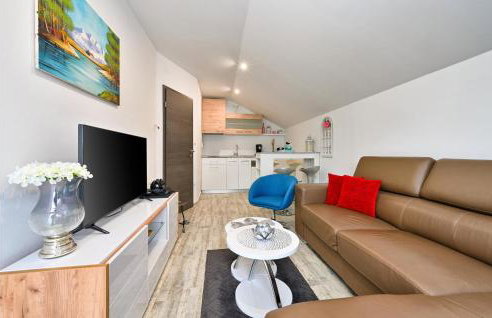 Beautiful Home In Dugo Selo - Foto 17