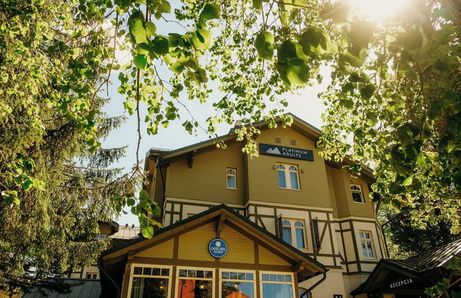 Platinum Adults - Photo 1