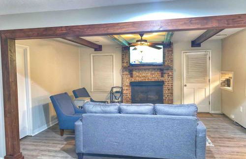 Decatur Chic Family Home with Pool Table - Photo 2