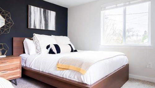 Stylish Modern Farmhouse wYard 10 mins from DT - Foto 5