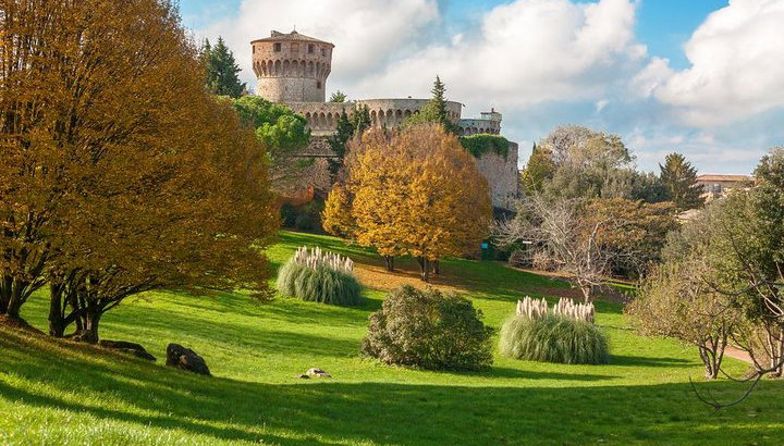 Tour de Volterra, el teatro de Bocelli y San Gimignano en minivan - Foto 1, volterra