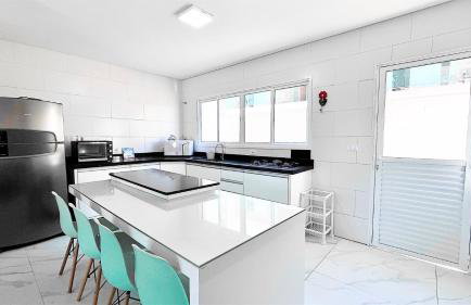 Triplex com piscina 150m do mar - Foto 14