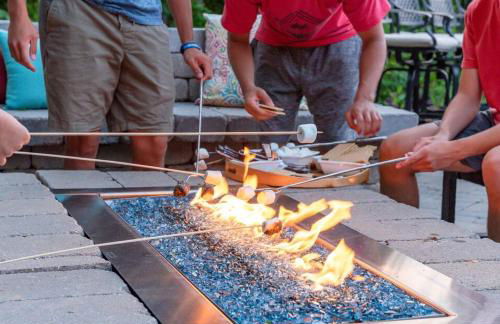 The Glen House -9 Bdrm Estate Sleep 26 Movie Theater,Pool,Golf,Ski - Foto 42