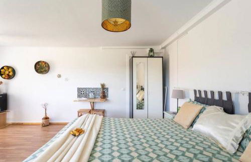 Alojamento - Apartamento ou quarto - Estacionamento à porta - Foto 33