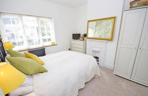 Sparrow Cottage - Westbourne - Photo 15