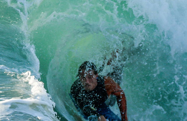Curso de bodyboard en Nazaré - Foto 1