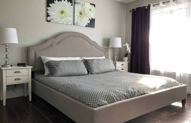 Parsley · New! Luxury, Near Disney & Universal. Sleep 9 - Photo 4