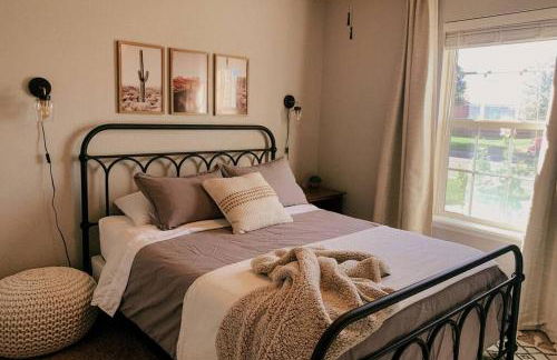 McKinley House Prime - Pool, Patio and Garage - Photo 21